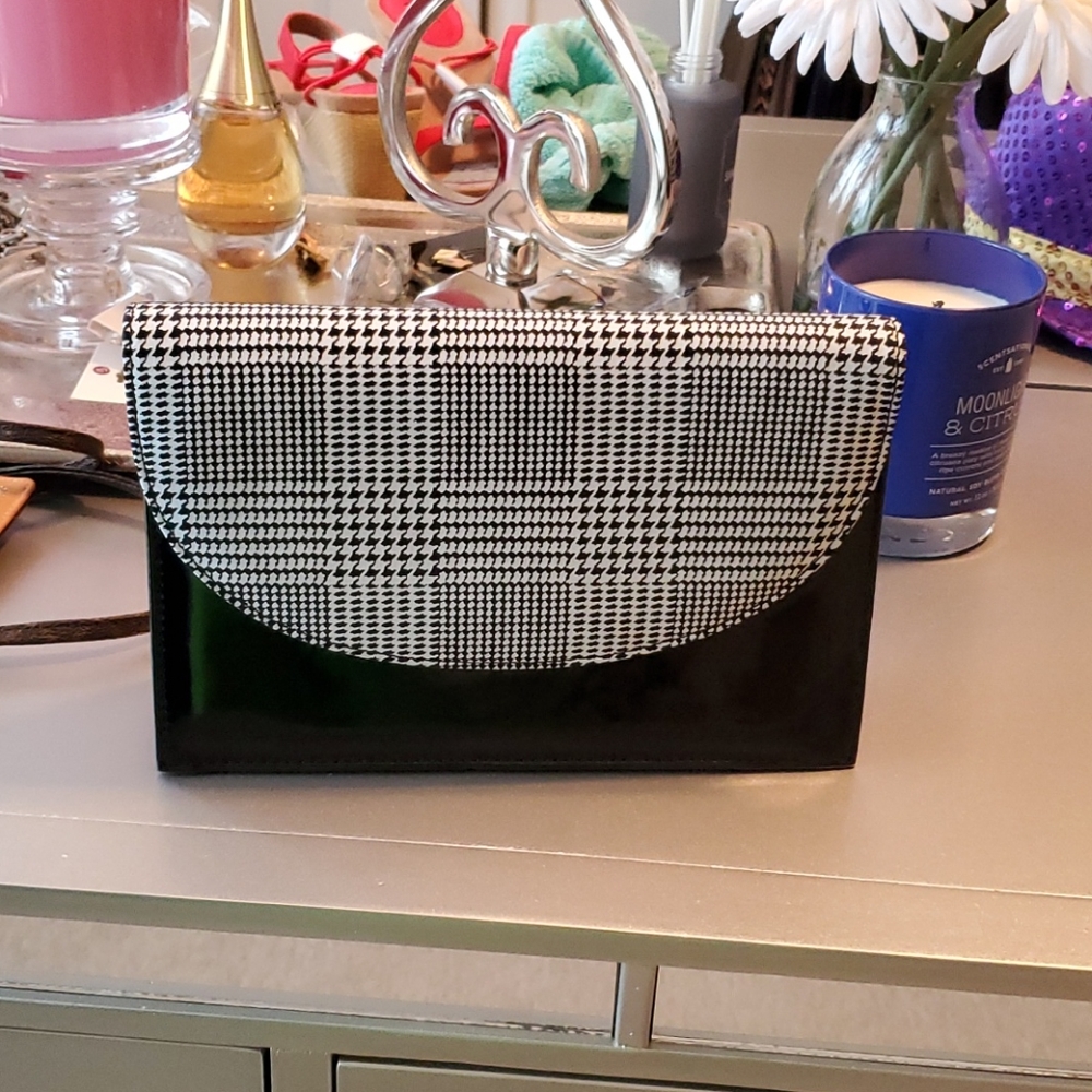 Purse 8 by 5"